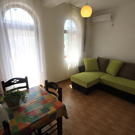 Apartments Olga Virpazar Exterior foto